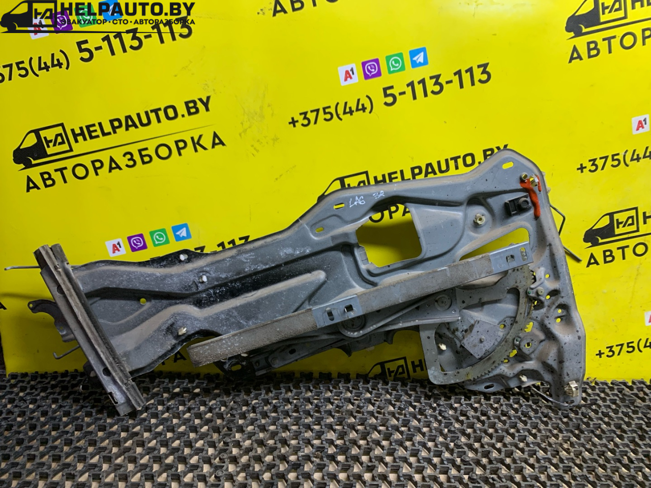 стеклоподъемник задний правый Renault Laguna 1 поколение 1997, 2.0 л., F3R 200, бензин, МКПП, серый, универсал, передний привод - фото №1