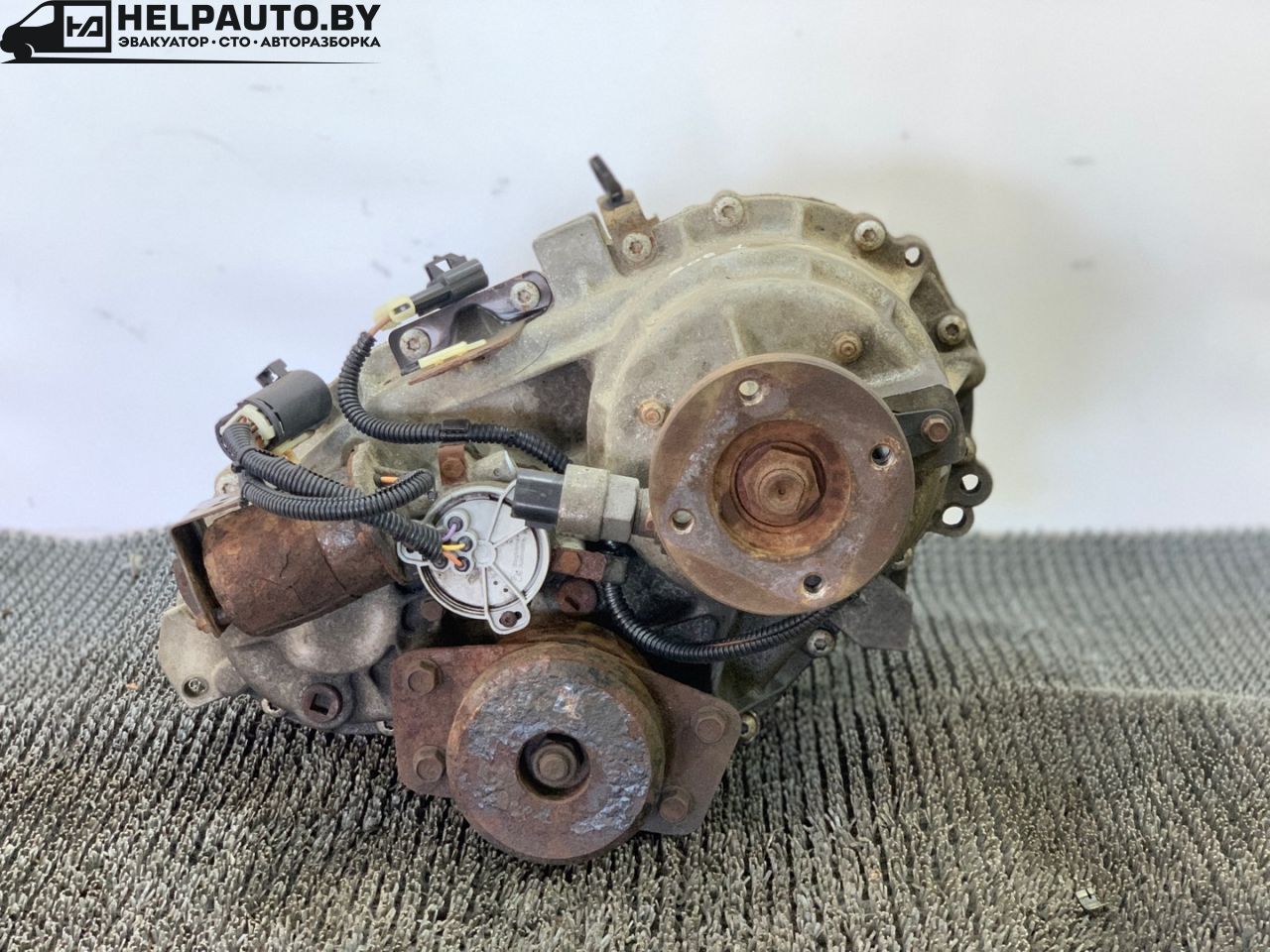 раздаточная коробка Kia Sorento 1 поколение 2004, 2.5 л., CRDi, D4CB, дизель, АКПП, серебристый, внедорожник 5 дв., полный подключаемый привод, 47300-4S110 - фото №1