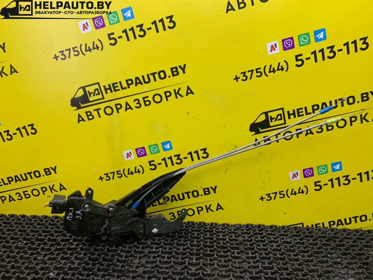 замок двери передней правой Geely MK 1 поколение 2012, 1.5 л., MR479QA, бензин, 5МКПП, черный, седан, передний привод - фото №1