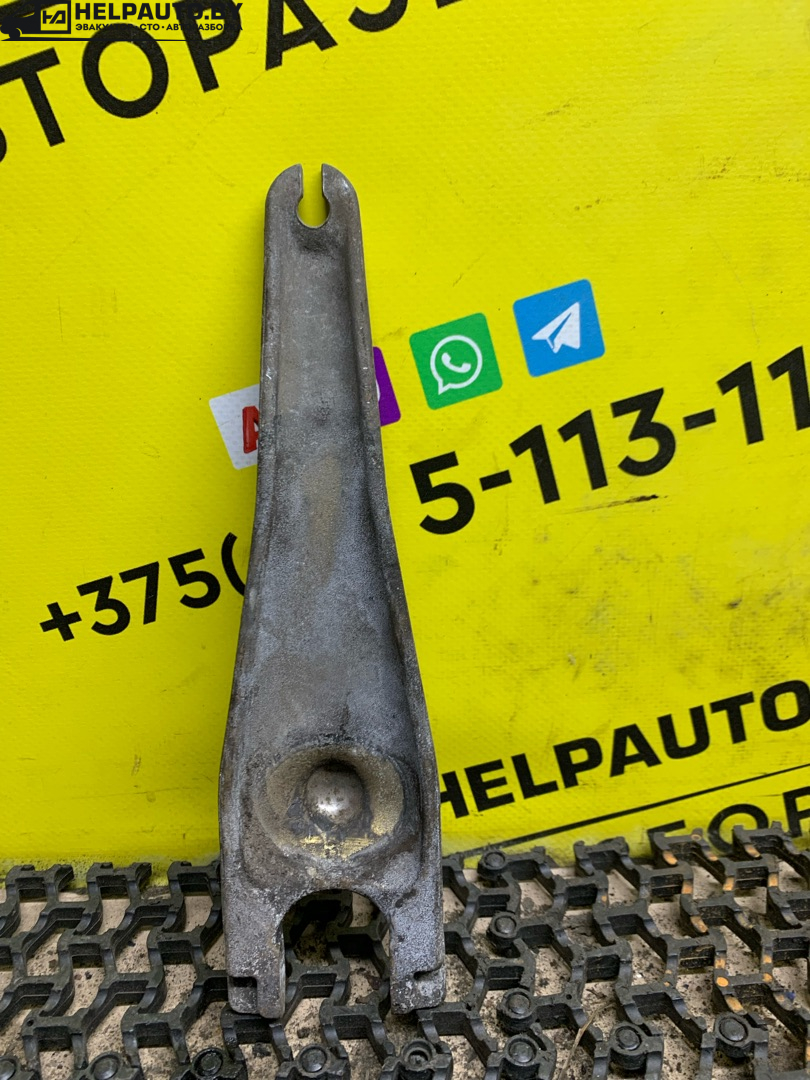 вилка сцепления Renault Laguna 1 поколение 1996, 1.8 л., бензин, МКПП, хетчбэк 5 дв., F3P - фото №1