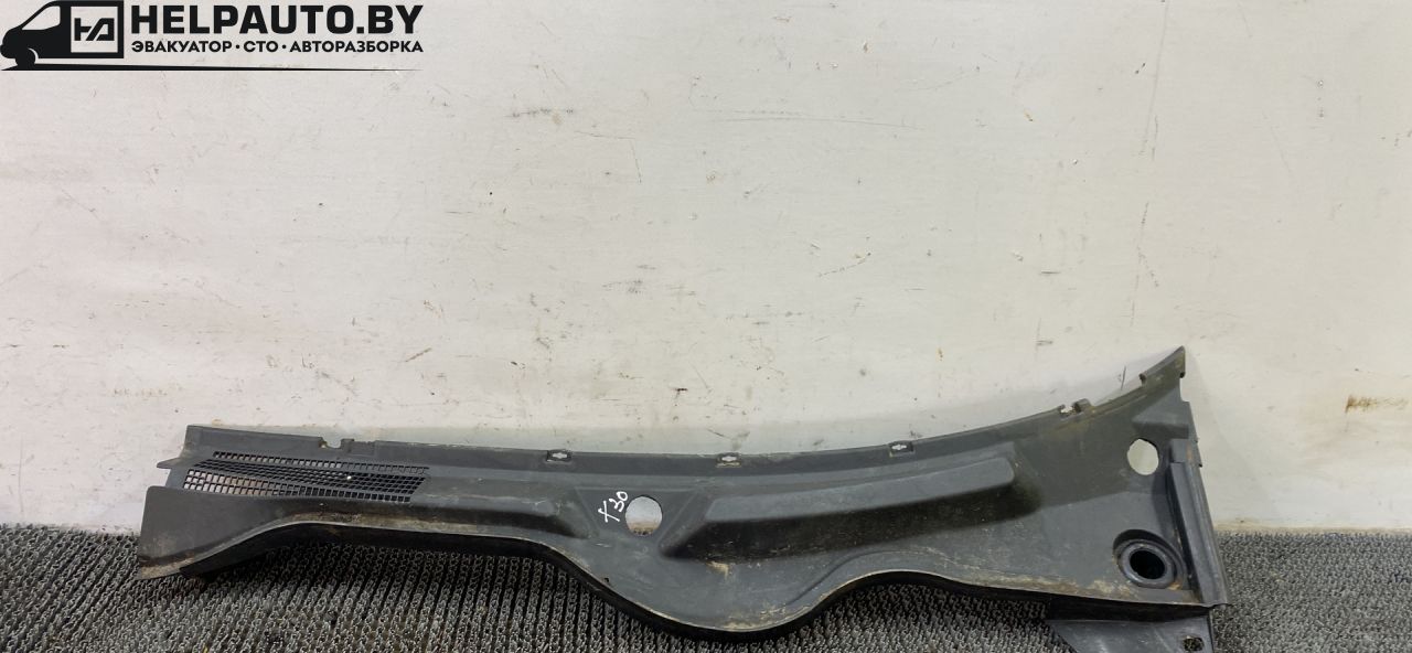 дождевик Opel Omega B 1999, 3.0 л., бензин, АКПП, чернозеленый, седан, задний привод, 90458323 - фото №1