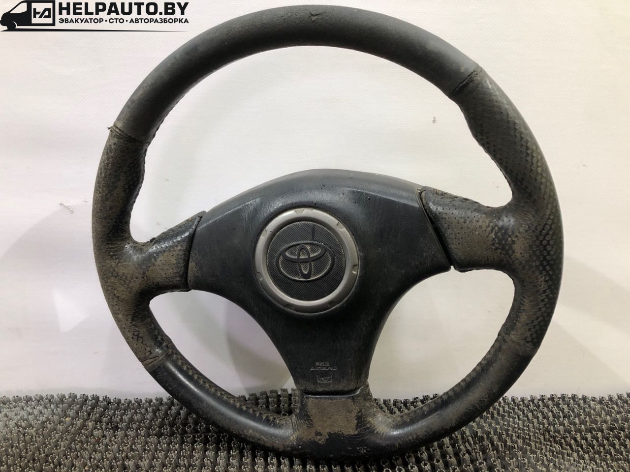 руль Toyota RAV4 2 поколение (XA20) 2002, 2.0 л., дизель, МКПП, серебристый, седан - фото №1