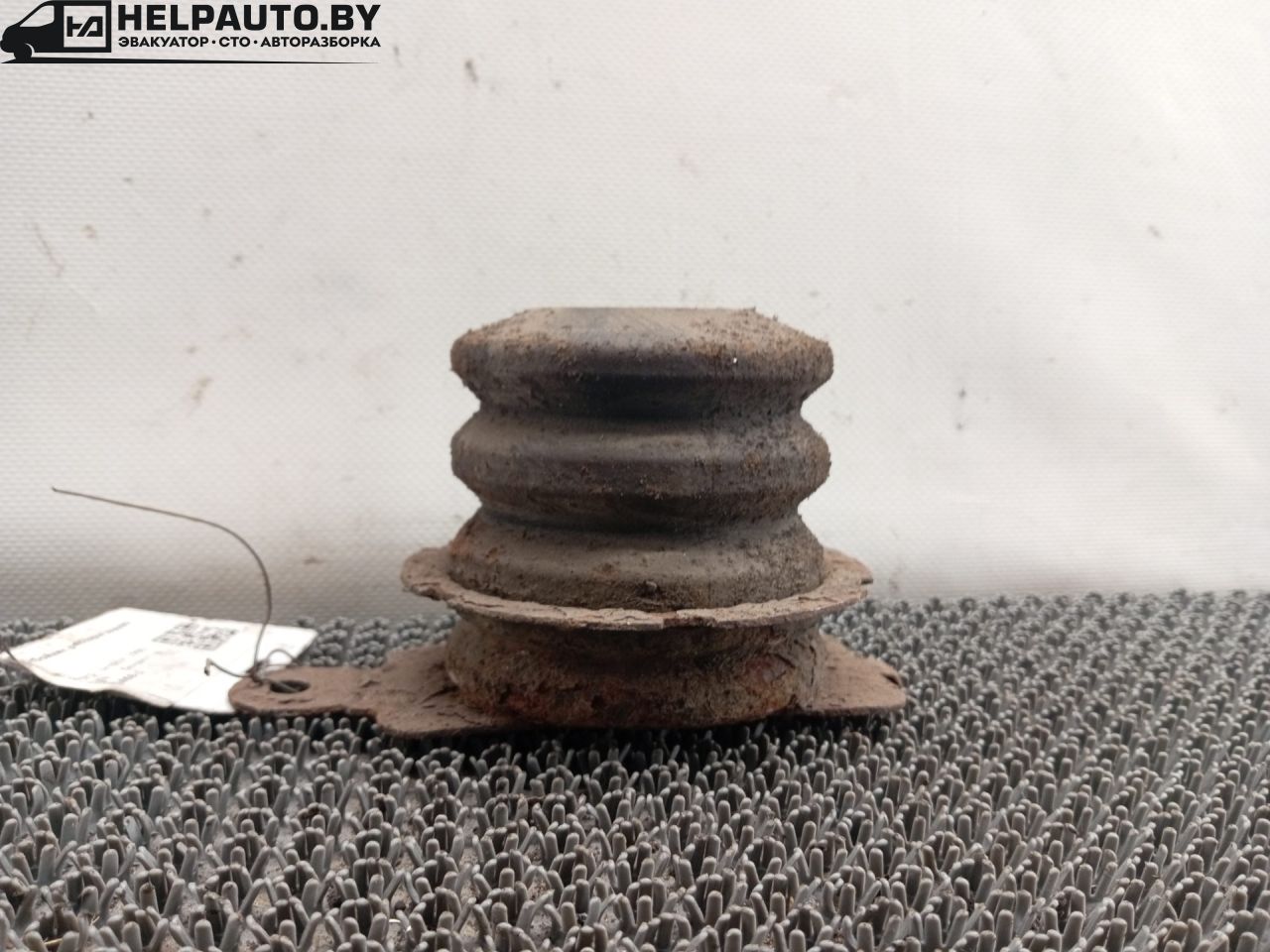 отбойник подвески задний Ford Transit 4 поколение 1998, 2.0 л., i, бензин, МКПП, микроавтобус, задний привод - фото №1