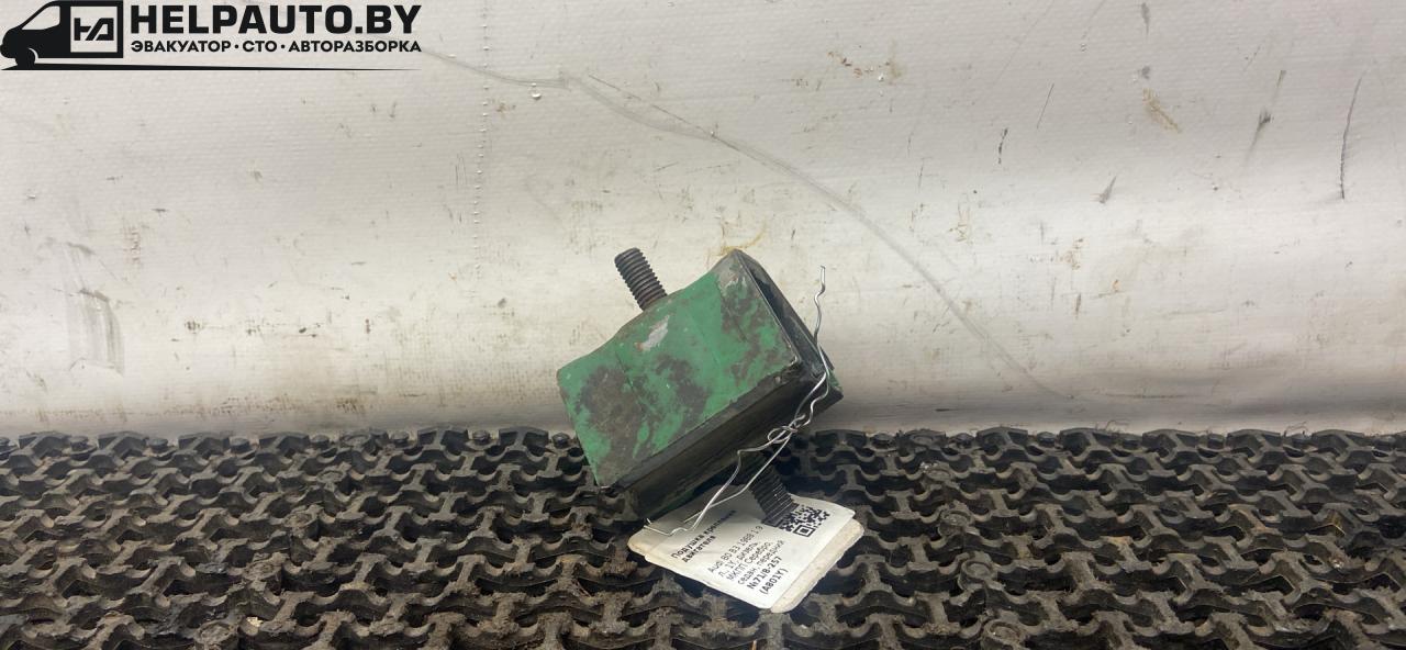 подушка крепления двигателя Audi 80 B3 1988, 1.9 л., 1Y, дизель, МКПП, серебро, седан, передний привод - фото №1
