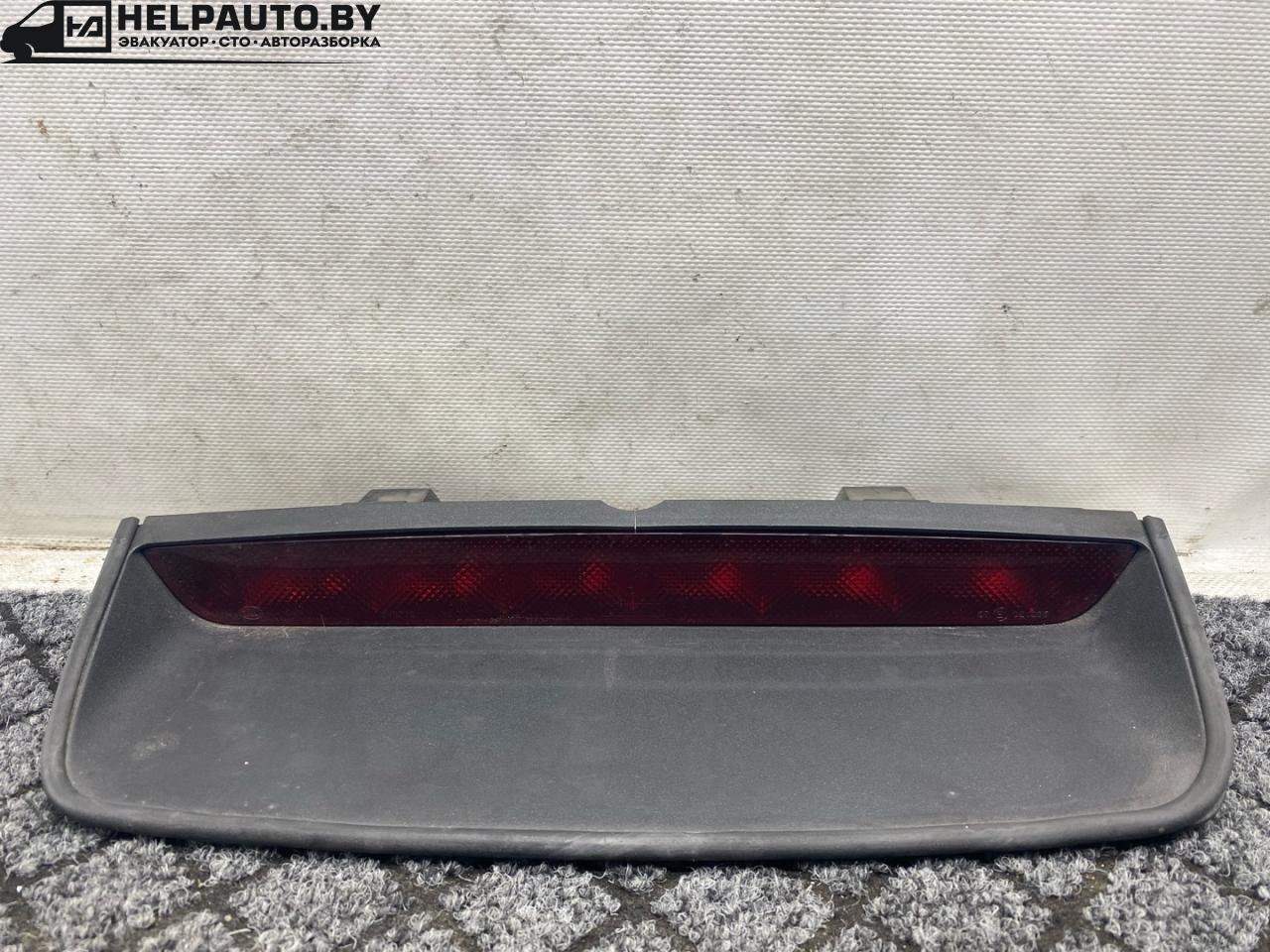 дополнительный стоп-сигнал Nissan Primera P12 2002, 2.2 л., дизель, передний привод, 270277 - фото №1