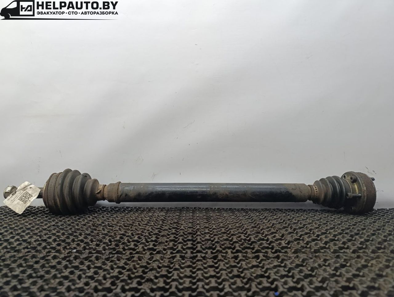 полуось передняя правая (приводной вал, ШРУС) Volkswagen Golf 3 поколение (1991 - 2000), 1.6 л., бензин - фото №1