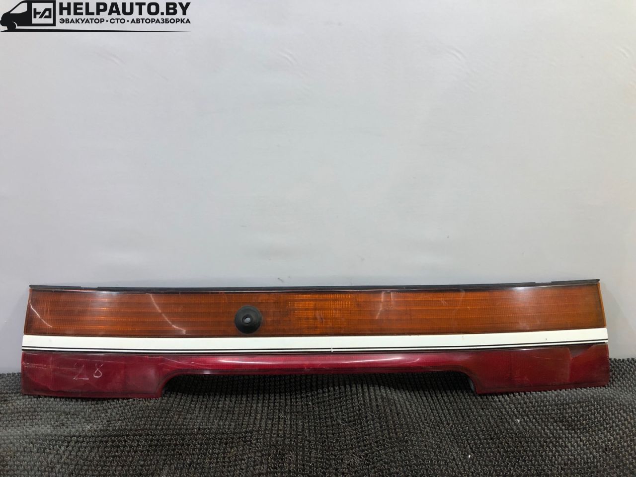 бленда Mitsubishi Space Wagon 2 поколение (Typ N30/N40) 1994, 2.0 л., 4D68 T, дизель, МКПП, серый, минивэн - фото №1