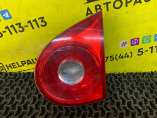 фонарь крышки багажника правый Volkswagen Golf 5 поколение 2008, 1.4 л., BUD, бензин, 5МКПП, синий, хетчбэк 5 дв., передний привод