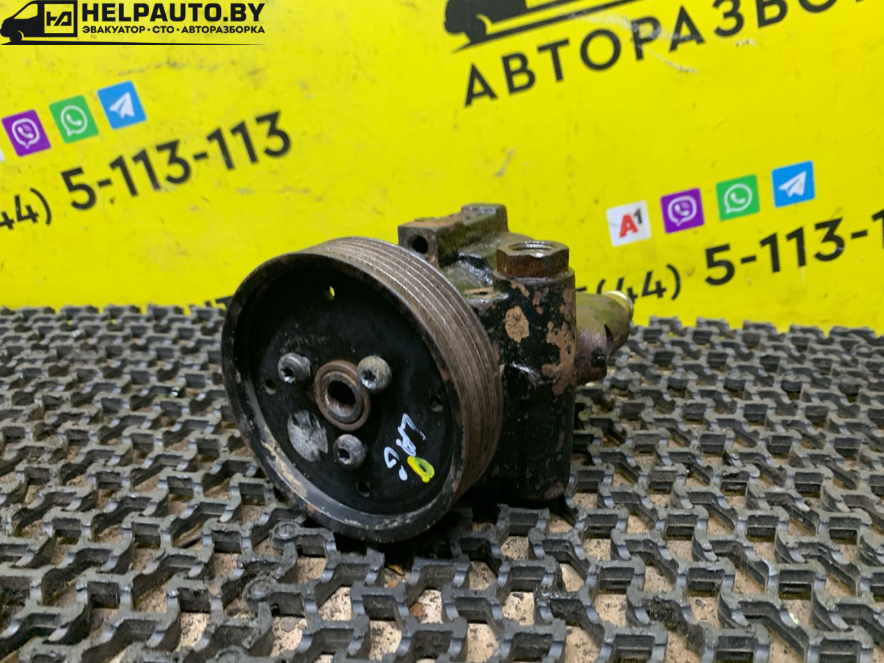 насос гидроусилителя руля Renault Laguna 1 поколение 1994, 2.0 л., F3R 200, бензин, МКПП, бордовый, хетчбэк 5 дв., передний привод - фото №1