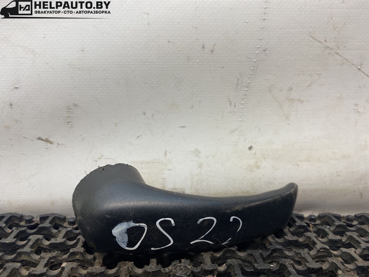 ручка внутренняя задняя левая Opel Sintra 1 поколение 1999, 2.2 л., X 22 XE, бензин, МКПП, серебристый, минивэн, передний привод - фото №1