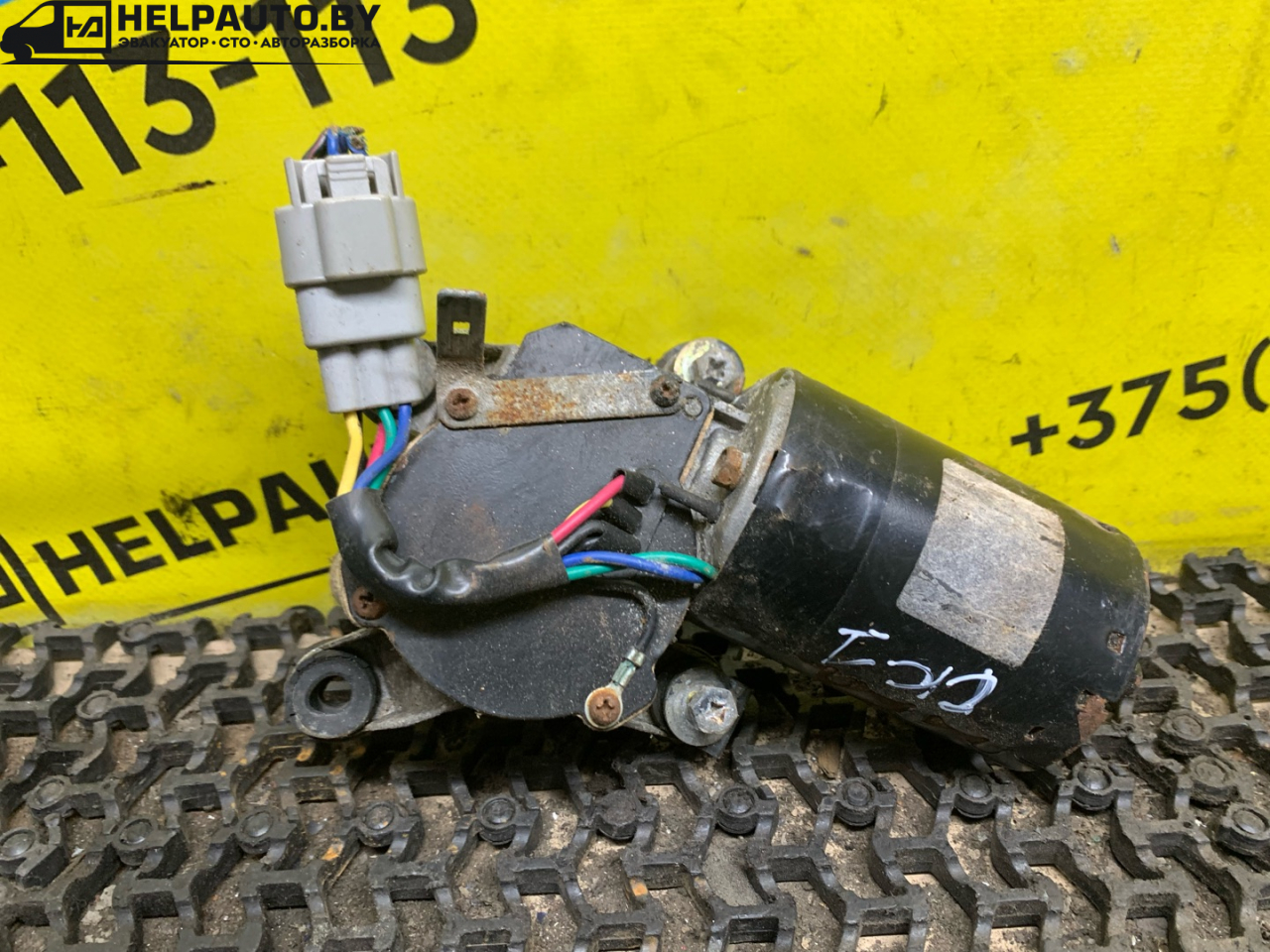 моторчик передних стеклоочистителей (дворников) Geely CK Otaka 1 поколение 2006, 1.5 л., бензин, МКПП, золотистый, седан, передний привод - фото №1