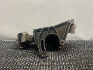 кронштейн двигателя Renault Scenic 1 поколение 1997, 1.6 л., бензин