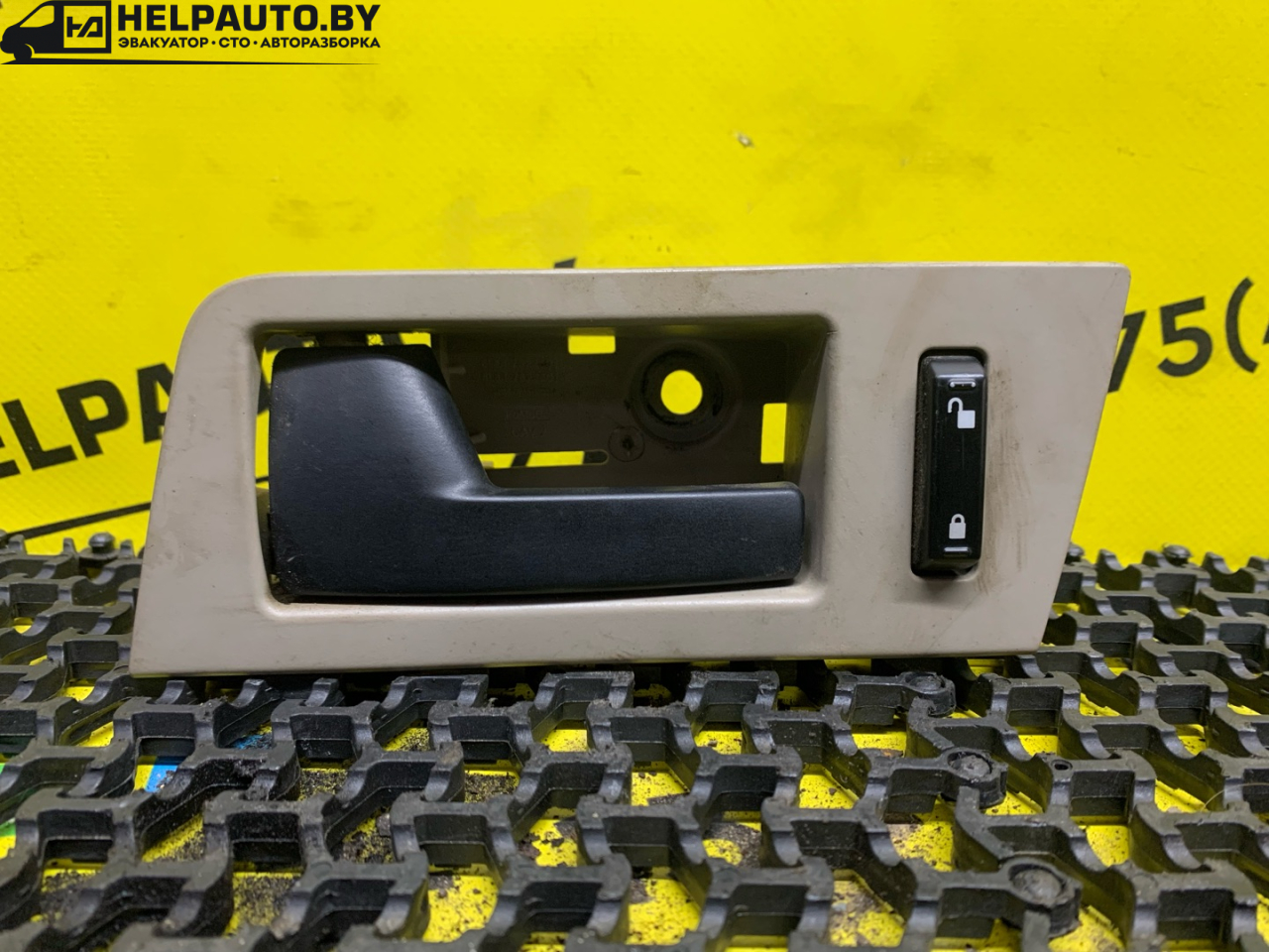 ручка внутренняя передняя левая Ford Escape 2 поколение R3 2009, 2.3 л., бензин, АКПП, синий, внедорожник 5 дв., передний привод - фото №1