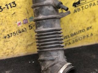 патрубок воздушного фильтра Mazda MX-3 1 поколение 1996, 1.8 л., бензин, 5МКПП, красный, купе, передний привод, K20113221B