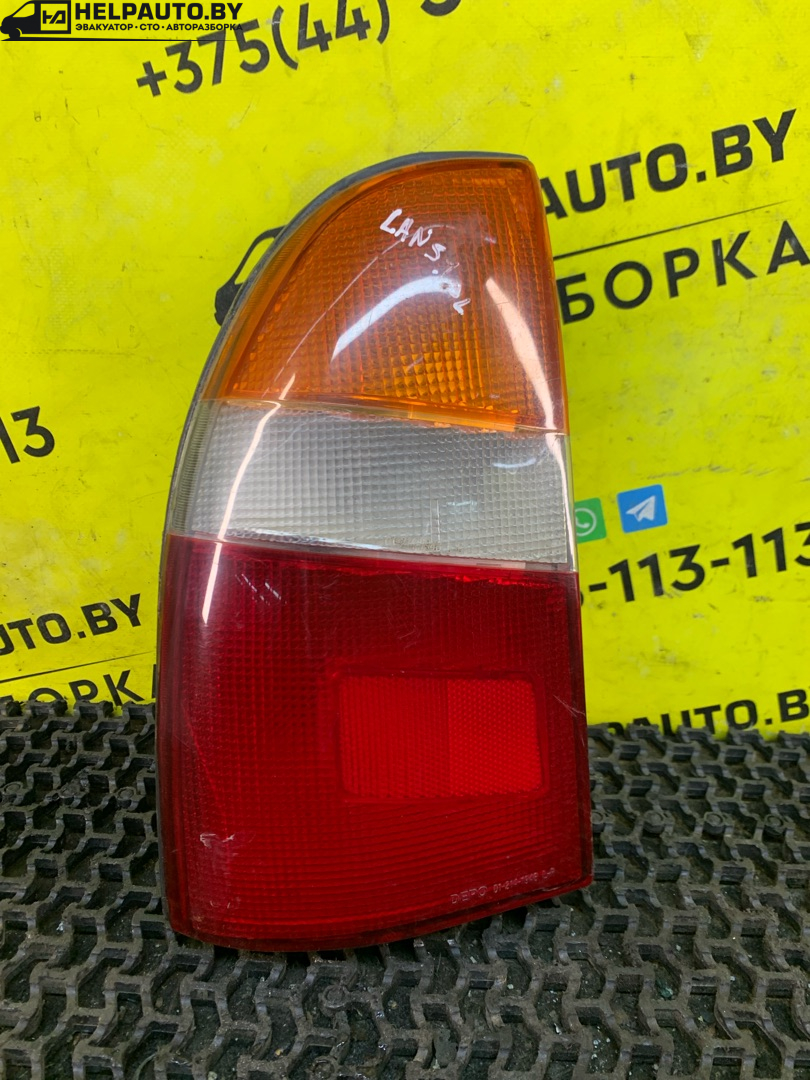 фонарь задний левый Mitsubishi Lancer 7 поколение 1997, 1.6 л., 4G92 (DOHC 16V), бензин, МКПП, универсал - фото №1