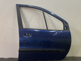 дверь передняя правая Renault Scenic 1 поколение 1998, 1.6 л., бензин, МКПП