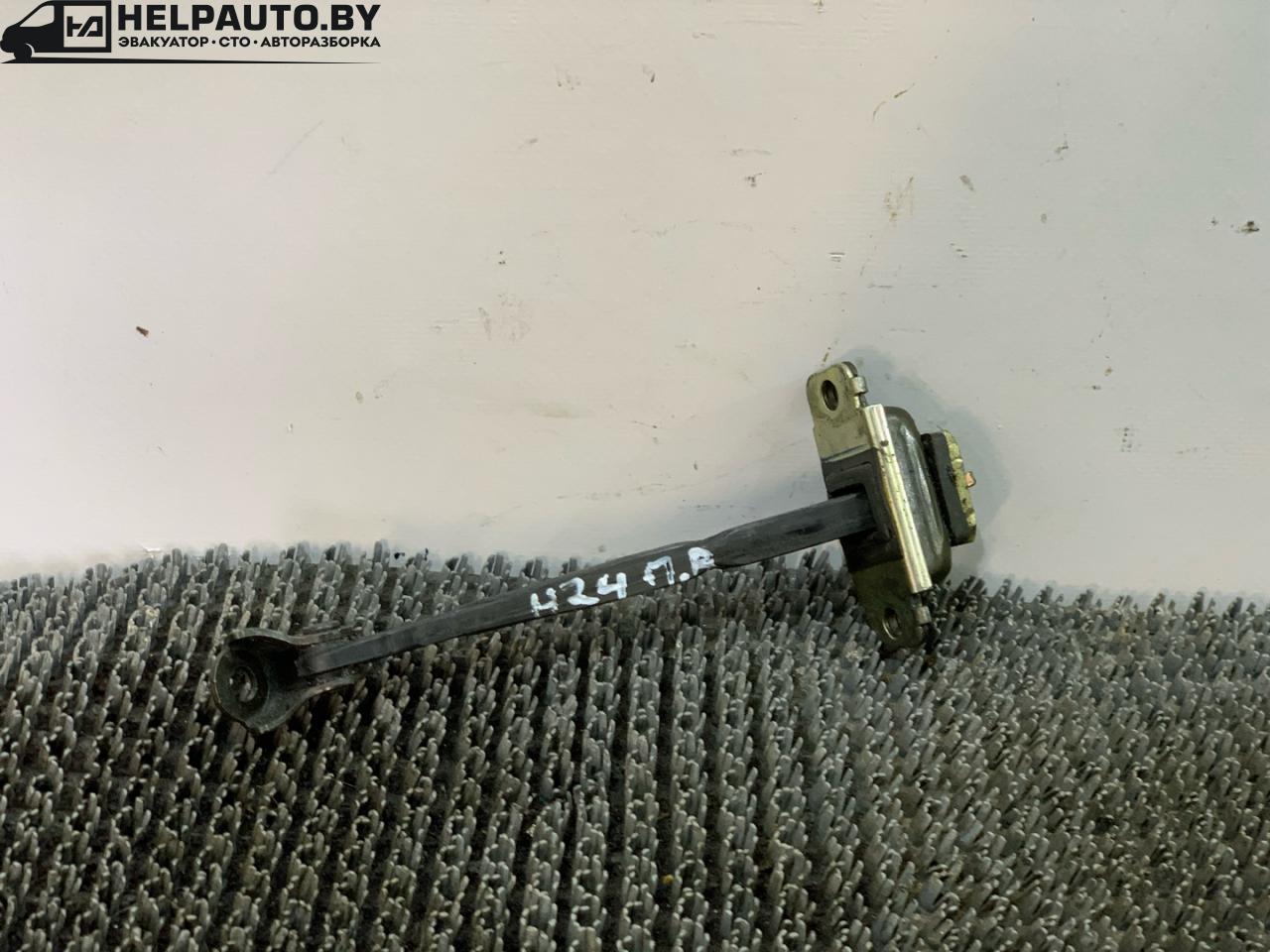 ограничитель открывания двери Hyundai Santa Fe 1 поколение (SM) 2001, 2.4 л., бензин, МКПП, внедорожник 5 дв. - фото №1