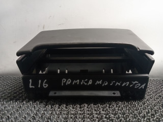 рамка под магнитолу Renault Laguna 1 поколение [рестайлинг] 2000, 2.0 л., F4R 760, бензин, МКПП, светло бирюзовый, хетчбэк 5 дв., передний привод, 7700823148, 7700822391, 7700433101, 7700823503