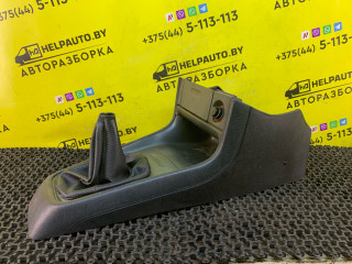 консоль салона SEAT Toledo 1 поколение [рестайлинг] 1998, 1.6 л., AFT, бензин, МКПП, зеленый, хетчбэк 5 дв., передний привод
