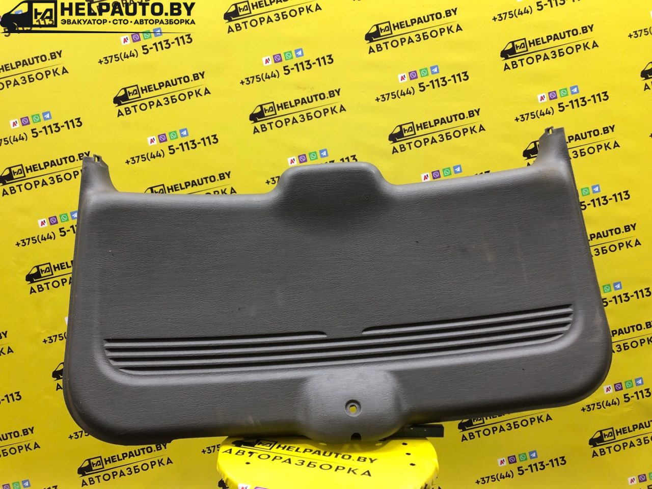 обшивка крышки багажника Chrysler PT Cruiser 1 поколение 2002, 2.0 л., ECC, бензин, АКПП, черный, хетчбэк 5 дв. - фото №1