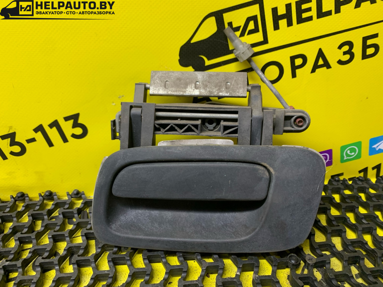 ручка наружная задняя левая Opel Astra G 1998, 1.4 л., X 14 XE, бензин, МКПП, серебро, универсал, передний привод - фото №1