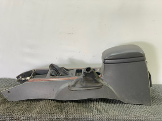 подлокотник Kia Sorento 1 поколение 2005, 2.5 л., CRDi, D4CB, дизель, МКПП, черный, внедорожник 5 дв., полный подключаемый привод