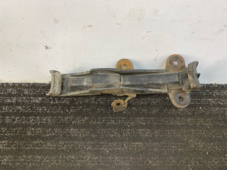 Крепление бампера переднего Audi 80 B3 89/B3 1987, 1.8 л., бензин, МКПП, серый, седан, передний привод, 893807253
