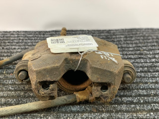 суппорт передний правый Daihatsu Applause 1 поколение [рестайлинг] 1996, 1.6 л., бензин, МКПП, серебро перламутр, седан, передний привод