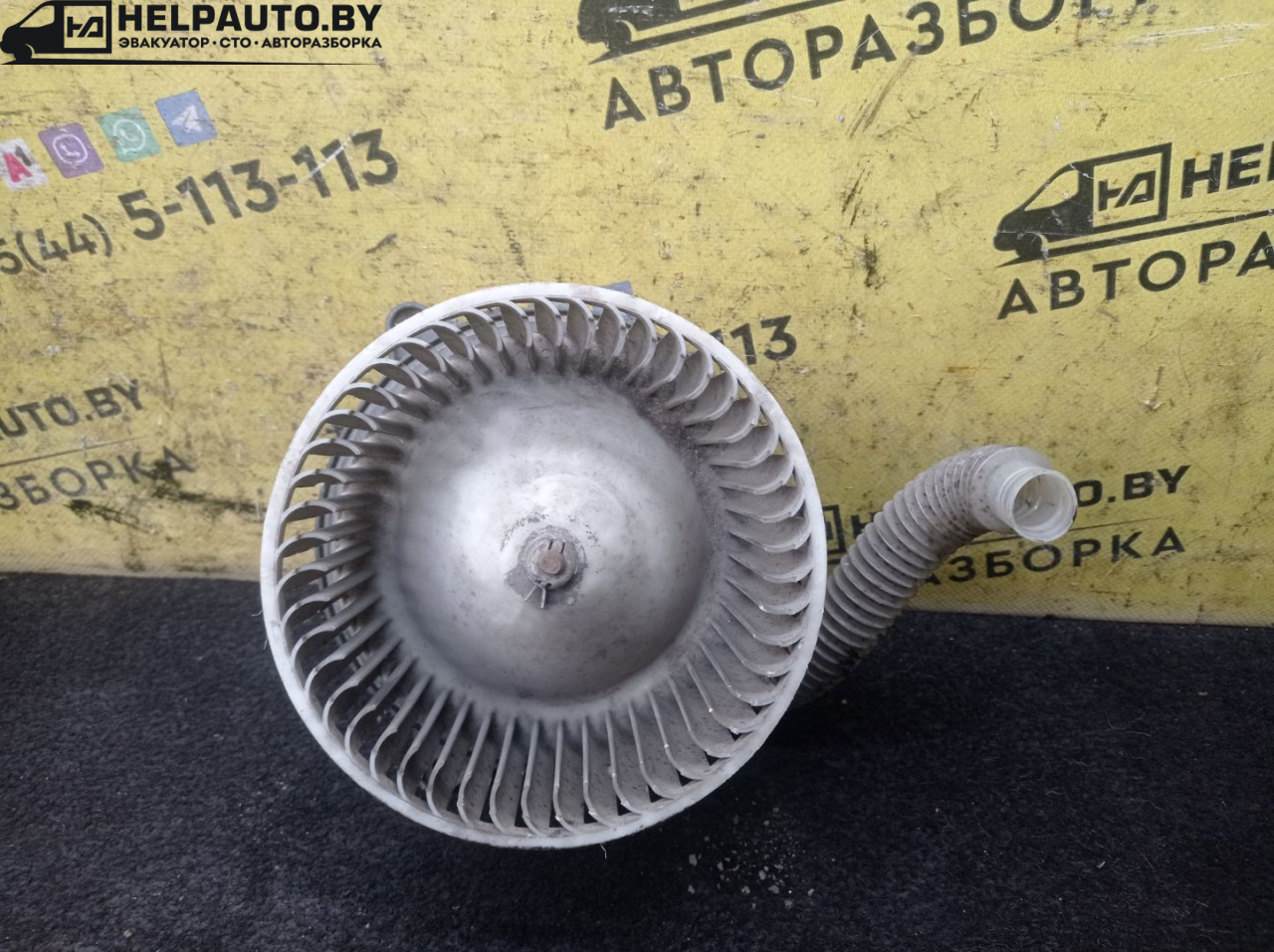 моторчик печки Mazda 323F BA 1996, 1.6 л., бензин, МКПП, передний привод - фото №1
