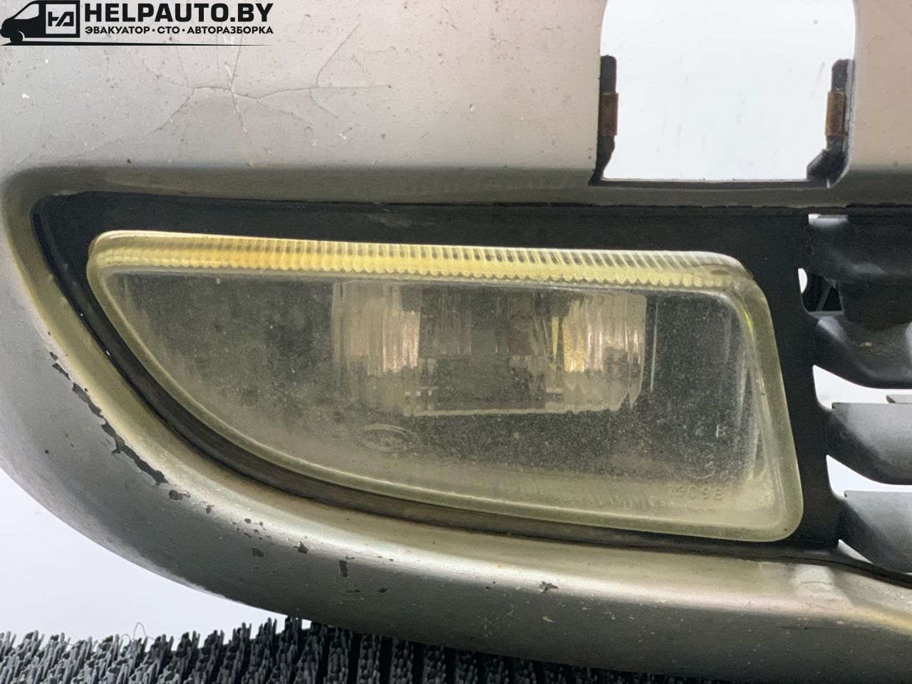 фара противотуманная правая Opel Zafira 1 поколение (A) 1999, 2.0 л., бензин, МКПП, серый, передний привод - фото №1