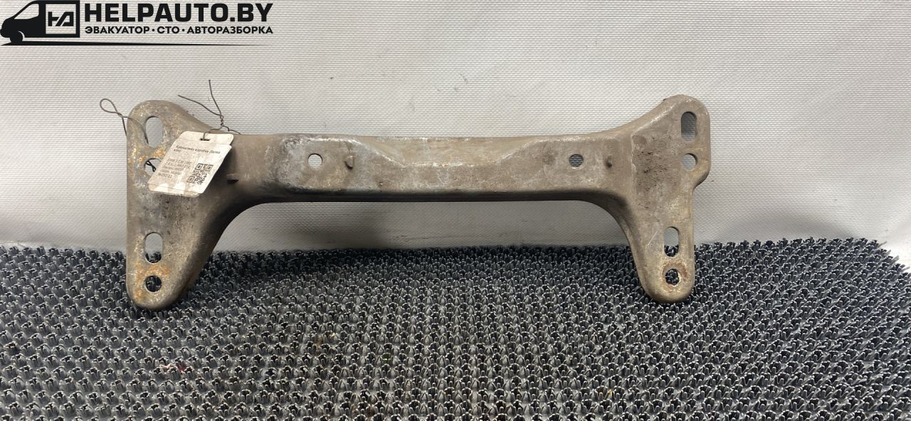 кронштейн КПП BMW 3 серия E36 1992, 1.6 л., i, M40 B16, бензин, МКПП, седан, задний привод - фото №1