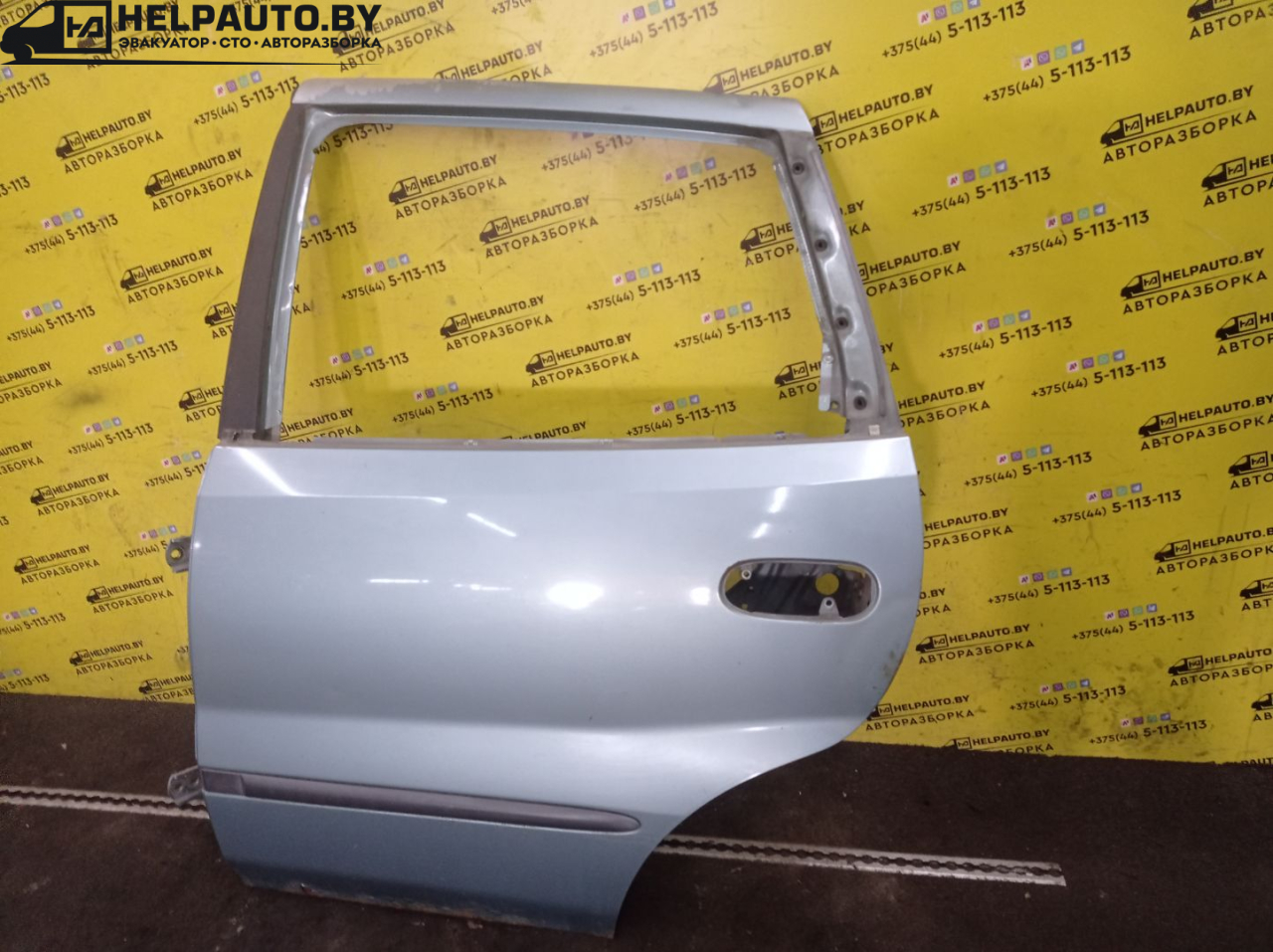 дверь задняя левая Nissan Almera Tino V10 2001, 2.2 л., YD22DDT, дизель, МКПП, берюзовый, минивэн, передний привод - фото №1