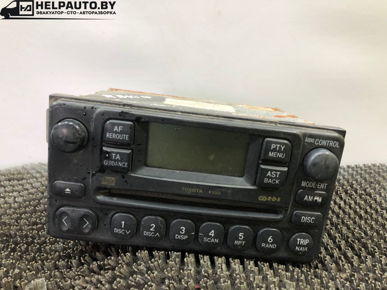 магнитола Toyota RAV4 2 поколение (XA20) 2002, 2.0 л., дизель, МКПП, серебристый, седан - фото №1