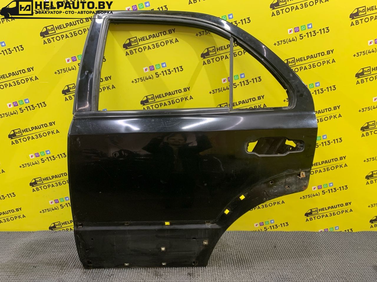 дверь задняя левая Kia Sorento 1 поколение 2005, 2.5 л., D4CB, дизель, АКПП, черный, внедорожник 5 дв., полный подключаемый привод - фото №1
