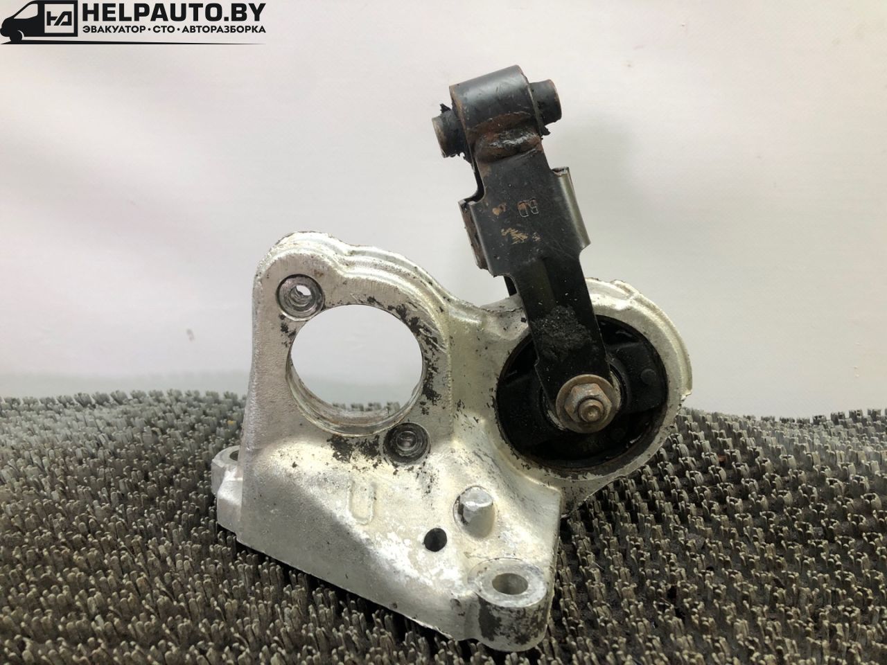 кронштейн полуоси Citroen Xsara 1 поколение 1998, 1.9 л., дизель, 5МКПП, зеленый, универсал - фото №1