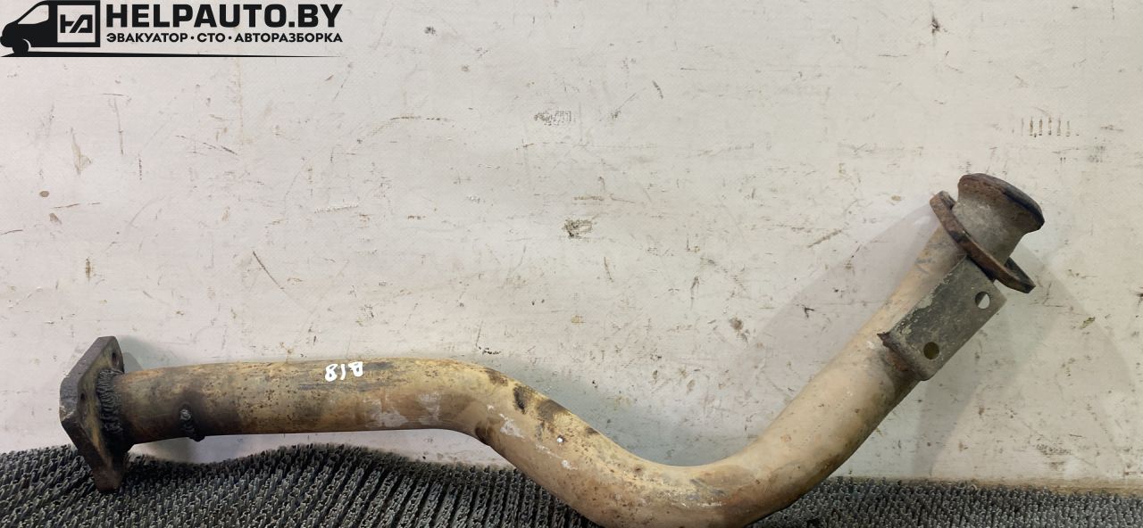 труба приемная глушителя Audi 80 B3 89/B3 1991, 1.8 л., бензин, МКПП, серебристый, седан, передний привод - фото №1