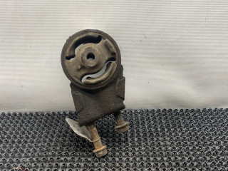подушка крепления двигателя Mazda 626 3 поколение 1990, 2.0 л., i, бензин, МКПП, хетчбэк 5 дв., передний привод