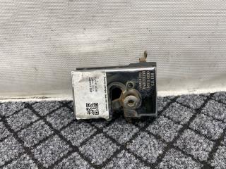 замок двери задней левой Audi 80 8C/B4 1995, 2.0 л., бензин, МКПП, седан, передний привод