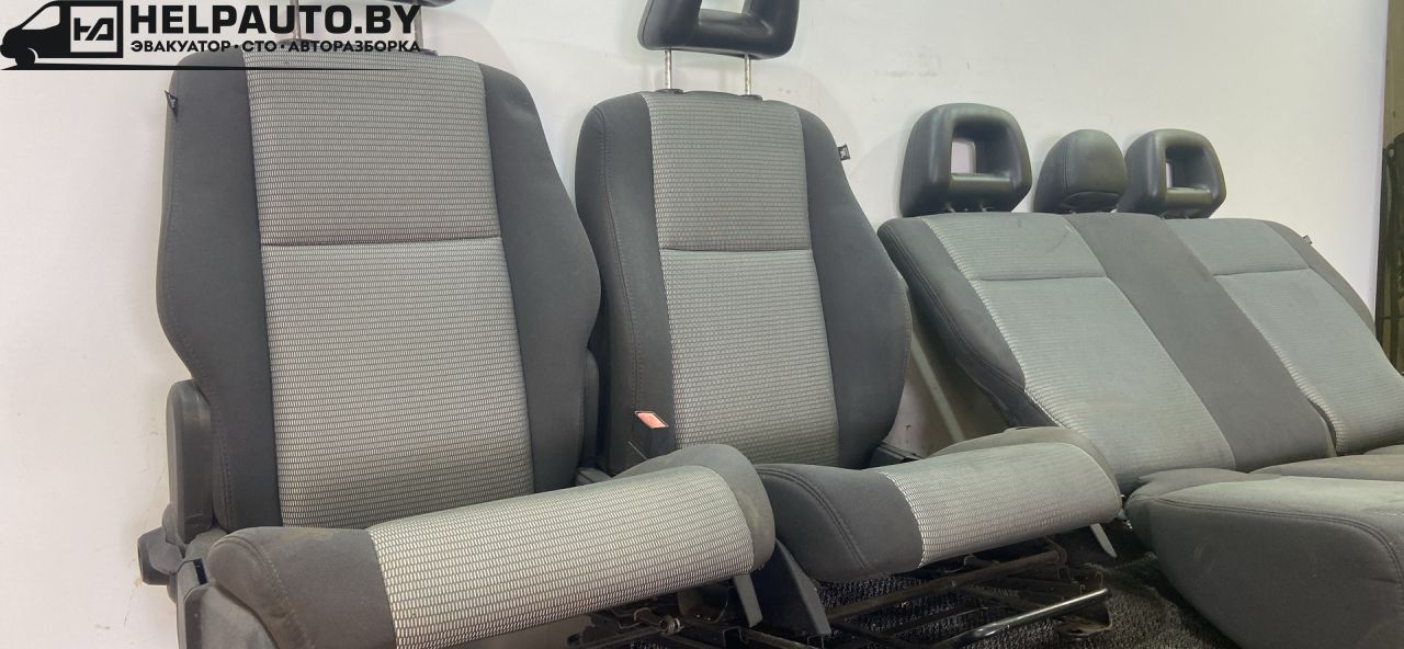 сиденье заднее Dodge Caliber 1 поколение 2008, 1.8 л., бензин, МКПП, красный, хетчбэк 5 дв., передний привод - фото №1
