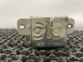 замок багажника Kia Sorento 1 поколение 2005, 2.5 л., CRDi, D4CB, дизель, МКПП, черный, внедорожник 5 дв., полный подключаемый привод, 87130-3E000 - фото №4