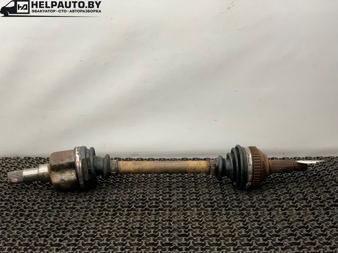 полуось передняя левая (приводной вал, ШРУС) Ford Mondeo 2 поколение 1999, 1.8 л., i, RKA, бензин, АКПП, хетчбэк 5 дв., передний привод - фото №1