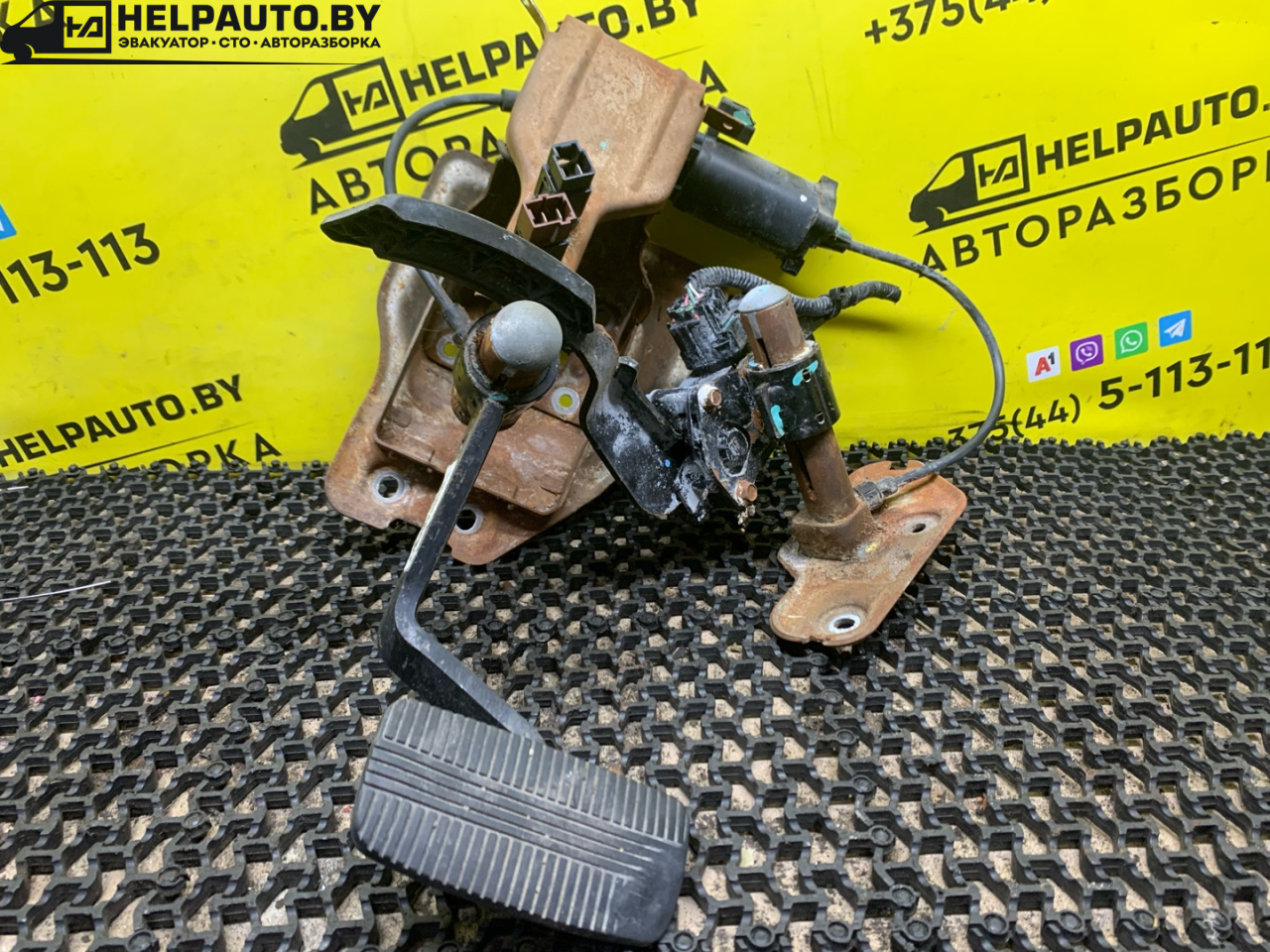 узел педальный (блок педалей) Nissan Murano Z50 2003, 3.5 л., бензин, АКПП, синий, внедорожник 5 дв. - фото №1