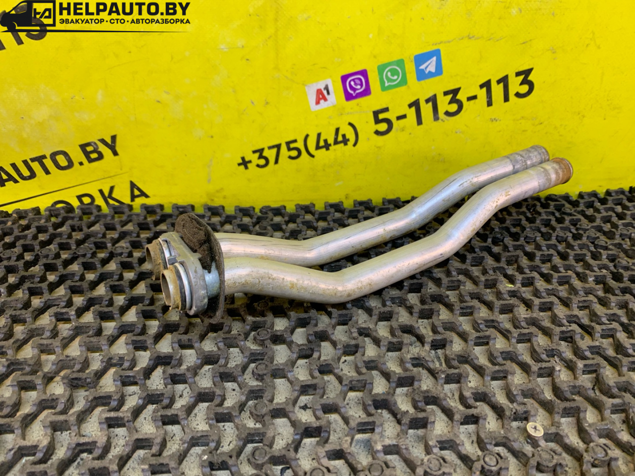 трубка печки Peugeot 405 1 поколение 1992, 1.6 л., BDY (XU5M2Z), бензин, МКПП, синий, седан, передний привод - фото №1