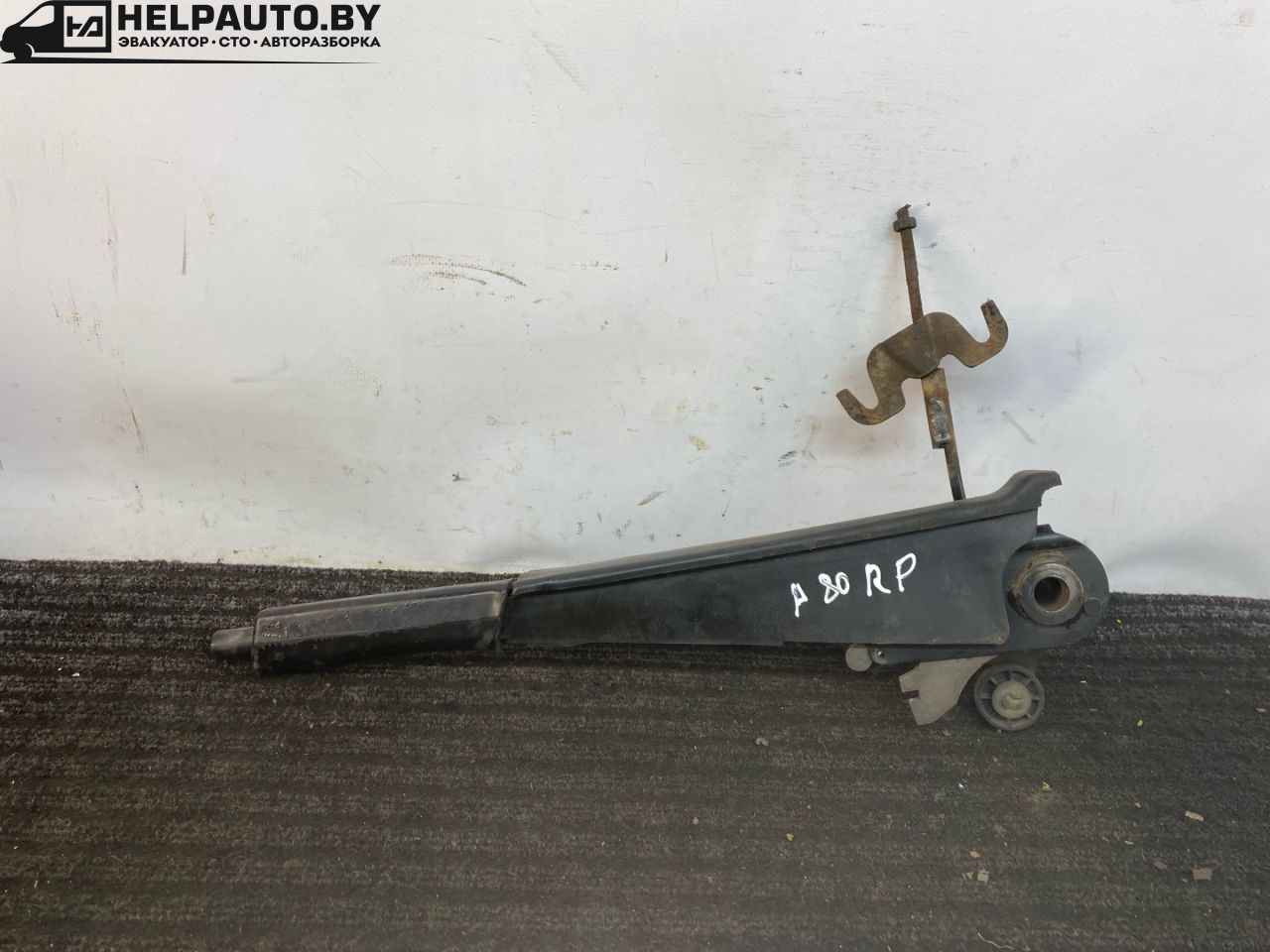 рычаг ручного тормоза (ручника) Audi 80 B3 89/B3 1987, 1.8 л., бензин, МКПП, серый, седан, передний привод - фото №1