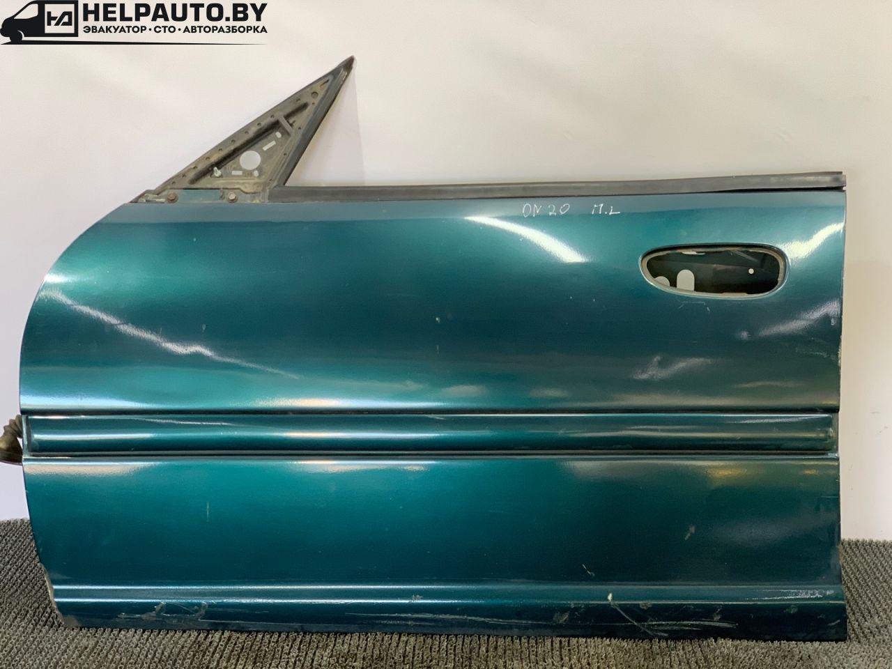 дверь передняя левая Dodge Neon 1 поколение 1998, 2.0 л., бензин, АКПП, зеленый, седан, передний привод - фото №1