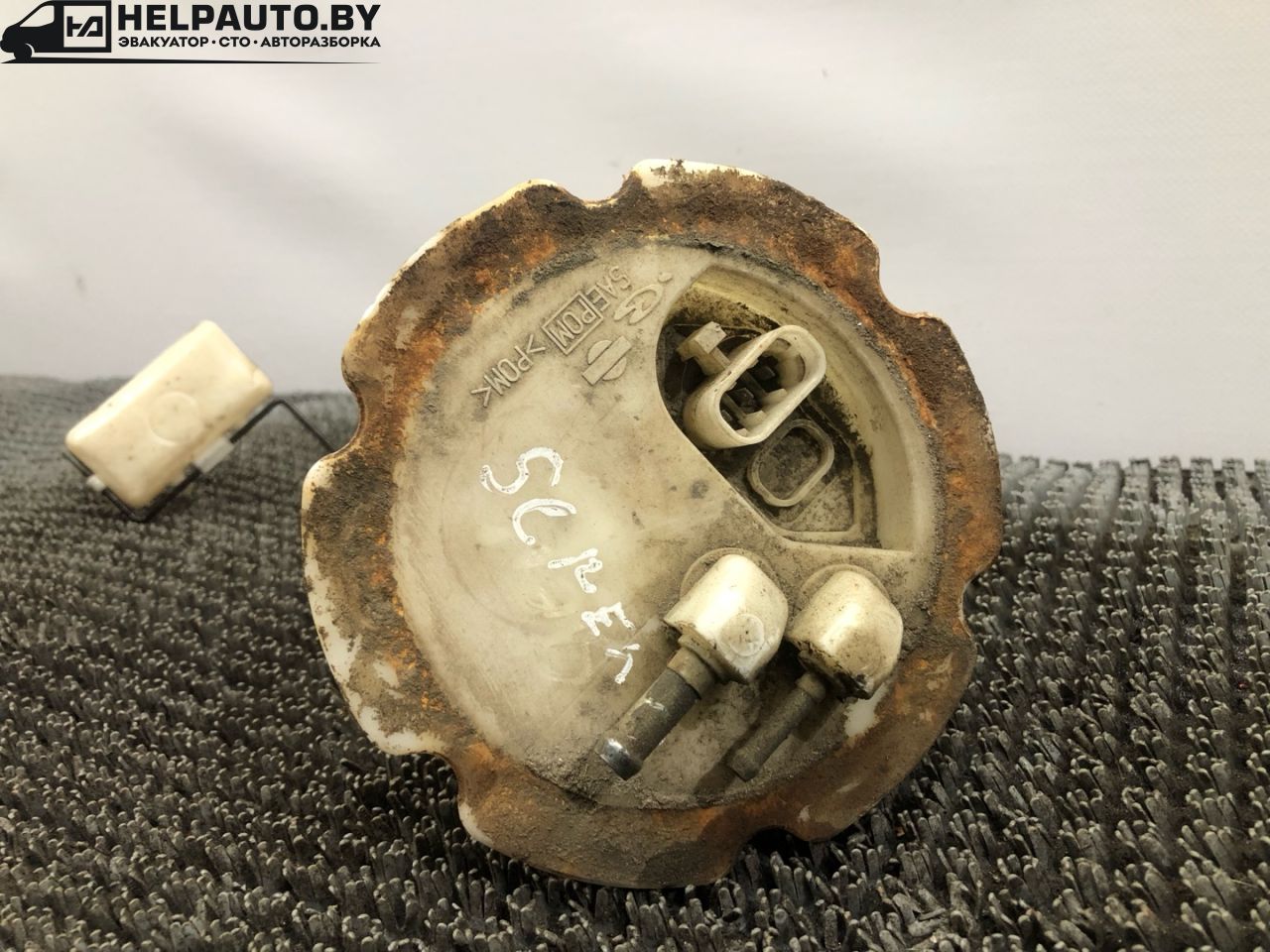 колба в бак Nissan Serena C23 1992, 2.0 л., дизель, МКПП, серебро, минивэн, передний привод - фото №1