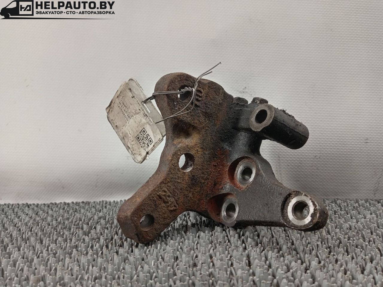 кронштейн двигателя Honda Accord 5 поколение 1995, 2.0 л., F20B, бензин, АКПП, черный, седан - фото №1