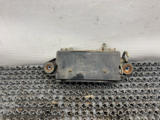 ручка наружная задняя правая Audi 80 B3 89/B3 1991, 1.8 л., бензин, МКПП, серебристый, седан, передний привод