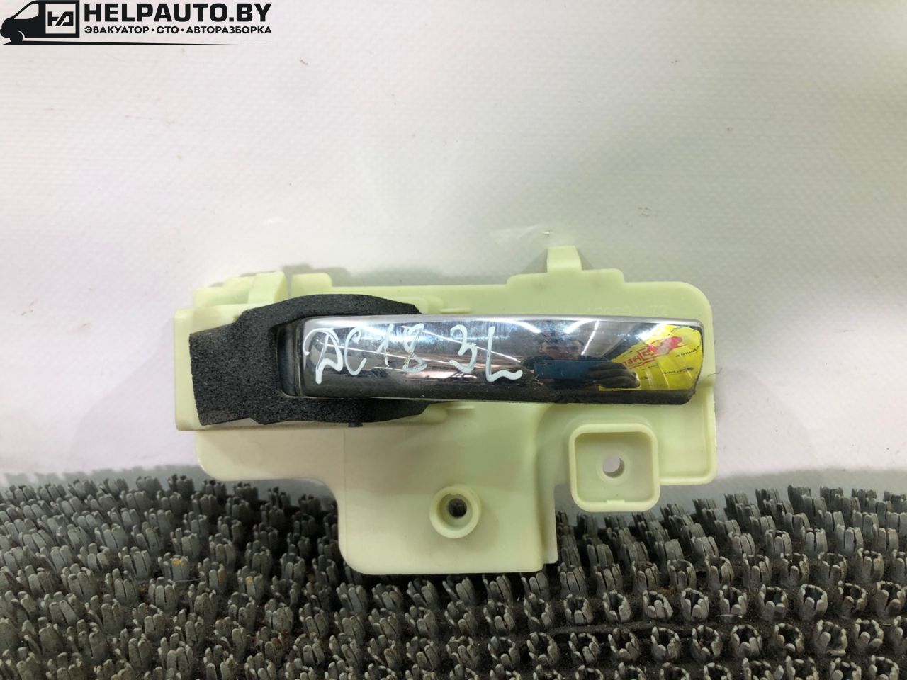 ручка внутренняя задняя левая Dodge Caliber 1 поколение 2008, 1.8 л., бензин, МКПП, красный, хетчбэк 5 дв., передний привод - фото №1