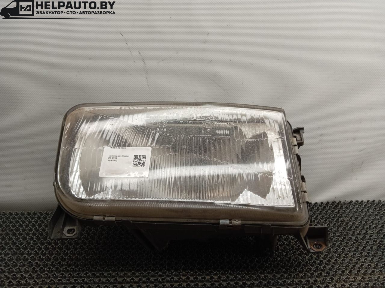 фара правая Volkswagen Passat B3 1991 - фото №1